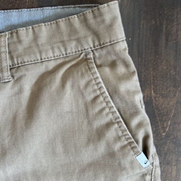 Quicksilver Khaki Straight Fit shorts Sz-32 - Picture 5 of 11